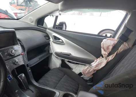 2015 Chevrolet Volt z USA, uszkodzony, nr VIN 1G1RC6E40FU124468